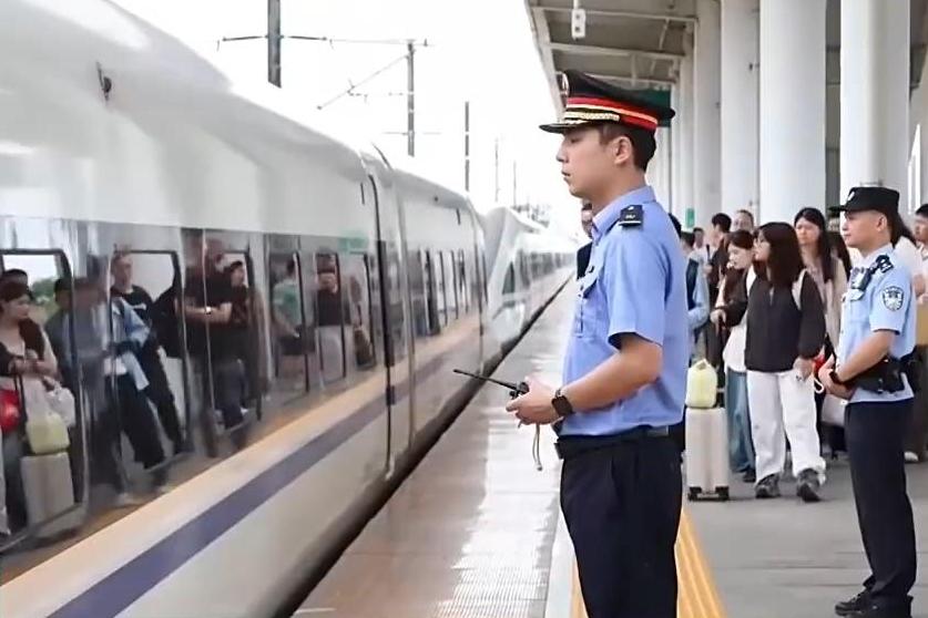 时政微观察丨永远保持对人民的赤子之心