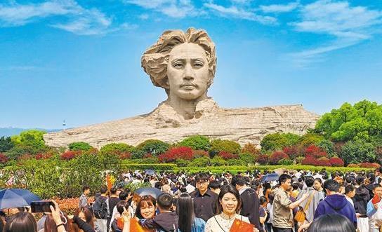 最近在线观看免费播放电视剧韩剧《隐秘的来客》