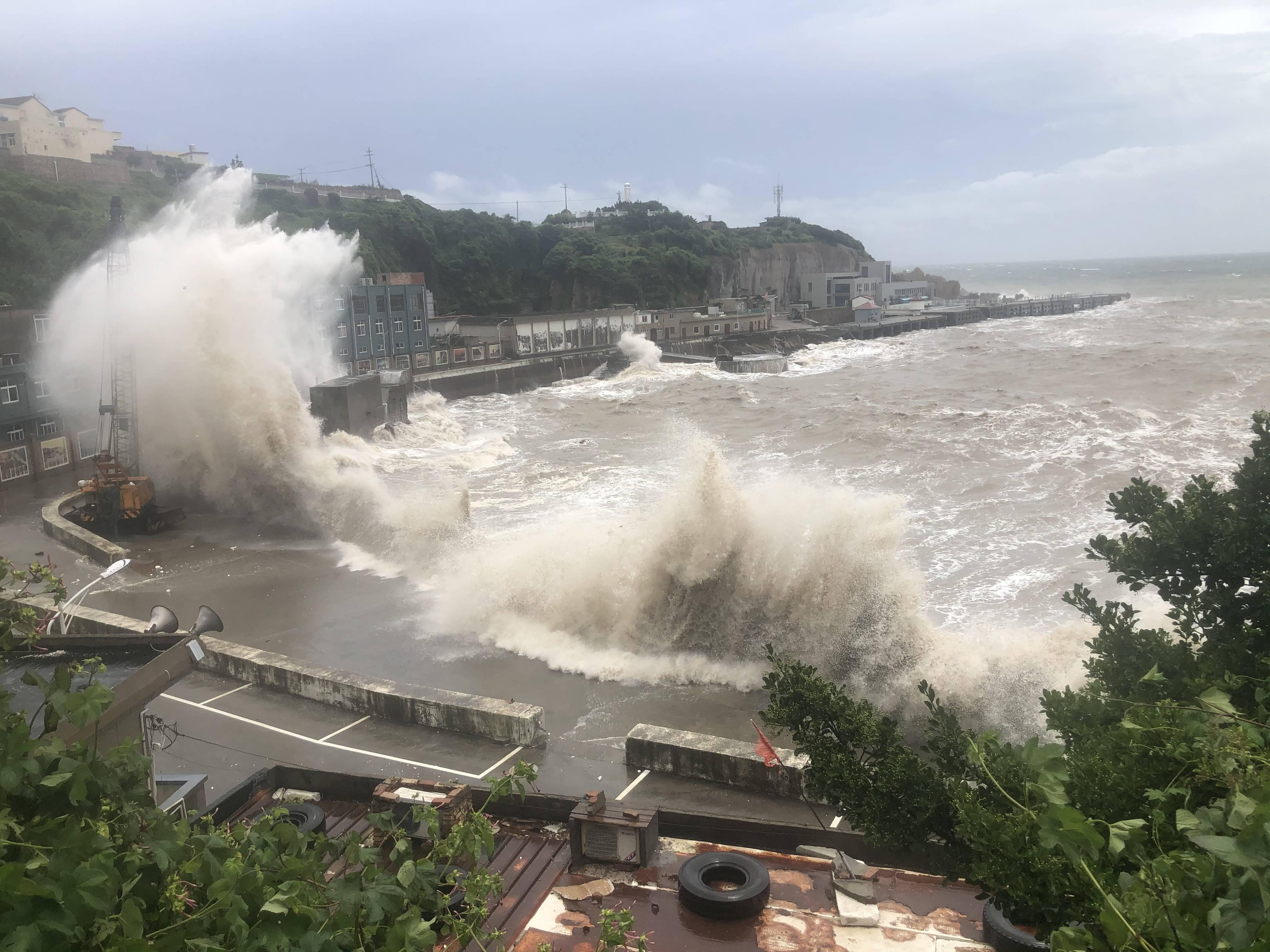 每日经济新闻