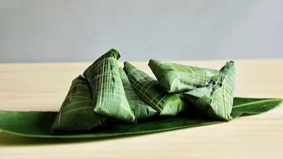 吴镇宇晒费曼王嘉尔合照